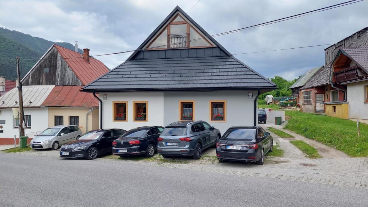 Privat Lena Hotell Ruzomberok Exteriör bild